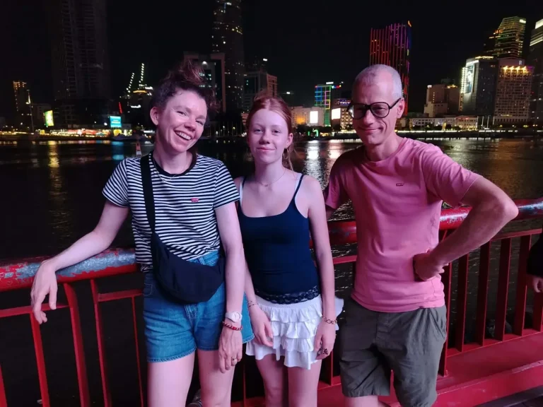 Saigon Night Out: Seafood, Rooftop Drink and Live Music